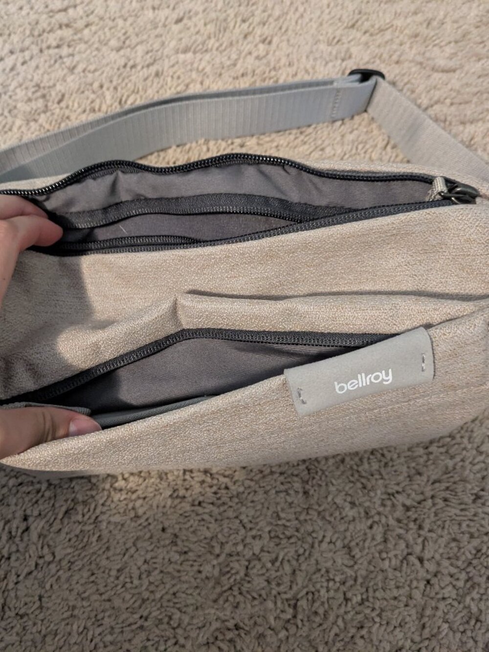 Bellroy sling mini neutral unisex strap bag in Saltbrush cream like new